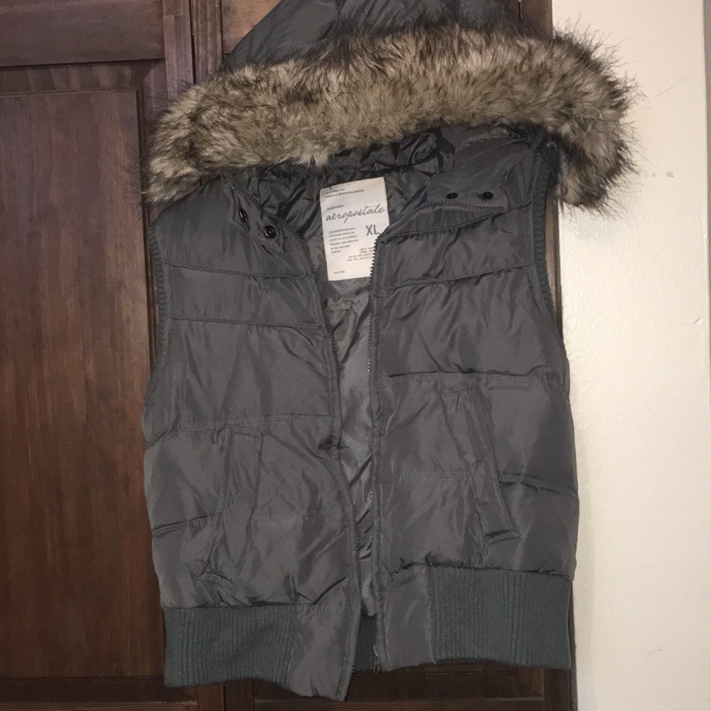 Aeropostale Down Puffer Vest